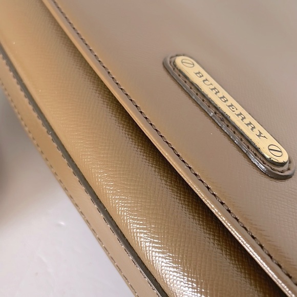 Authentic Limited Edition Crossbody/Shoulder Leather Bag Burberry. - Picture 9 of 17